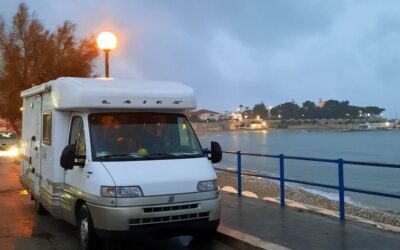 Süditalien entdecken: Roadtrip zwischen Trullis, Tuffstein & Küstenstraße