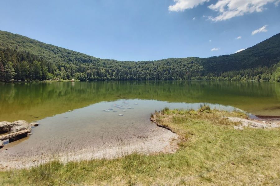 Kratersee St. Ana – klarer Bergsee in vulkanischer Senke