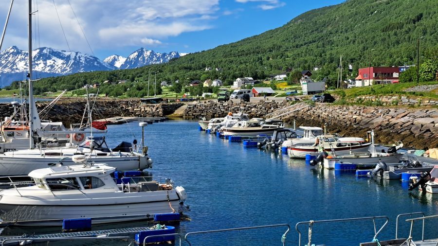 Fährhafen Olderdalen am Lyngenfjord