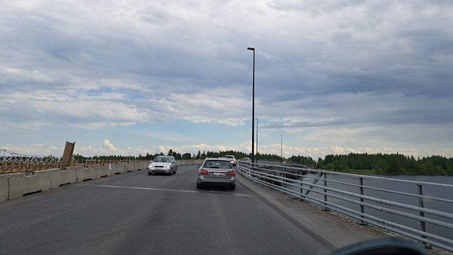Grenzfluss Torne älv zwischen Schweden und Finnland bei Haparanda und Tornio