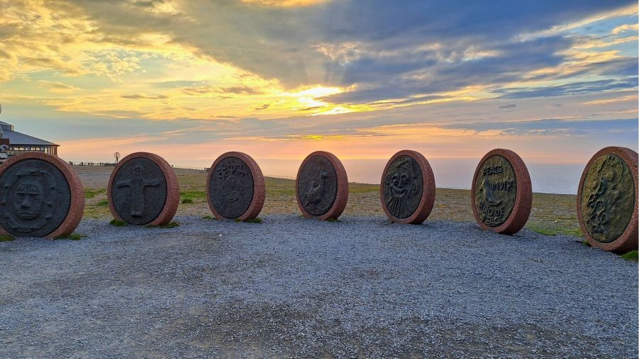 Monument Kinder der Welt am Nordkapp
