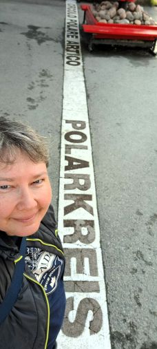 Polarkreis im Santa Claus Village in Rovaniemi