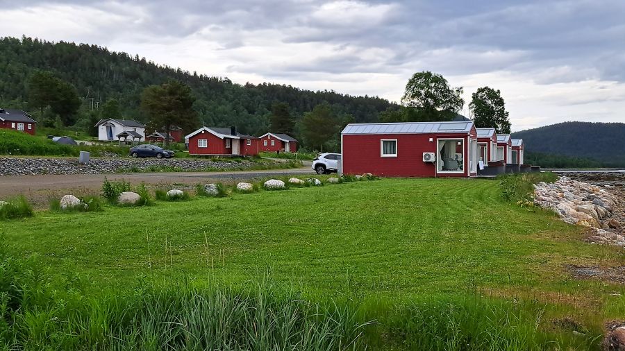 Stellplätze und Hütten auf dem Campingplatz Norwegian Wild