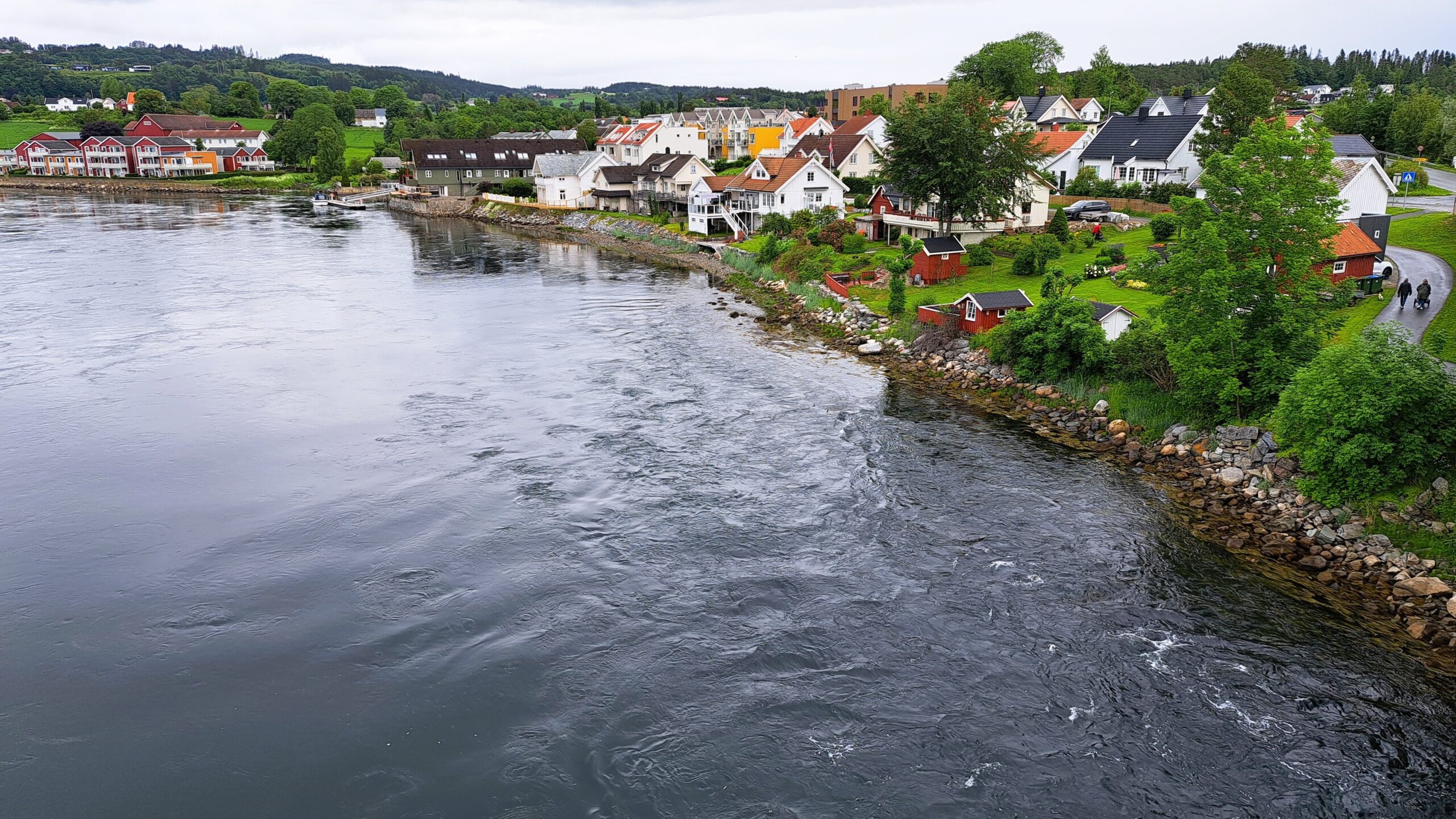 Gezeitenstrom bei Straumen zwischen Trondheimsfjord und Borgenfjord
